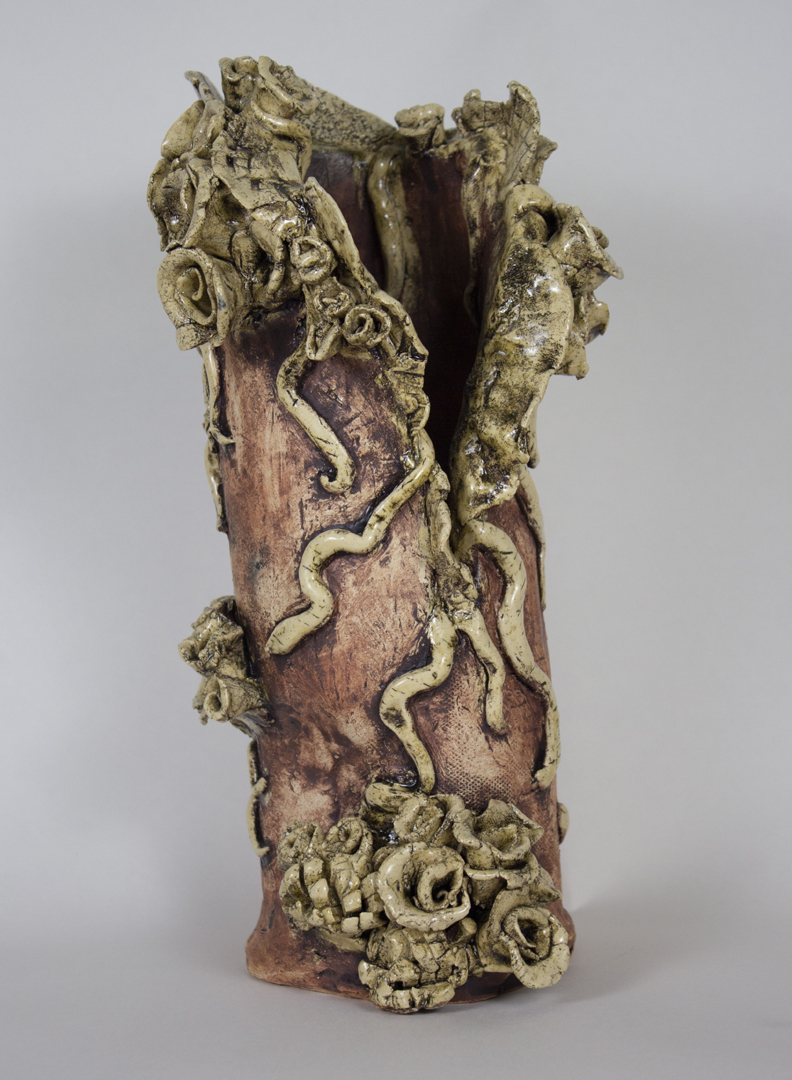 ceramic 05-31 Ceramic sculpture by Chloe Chen